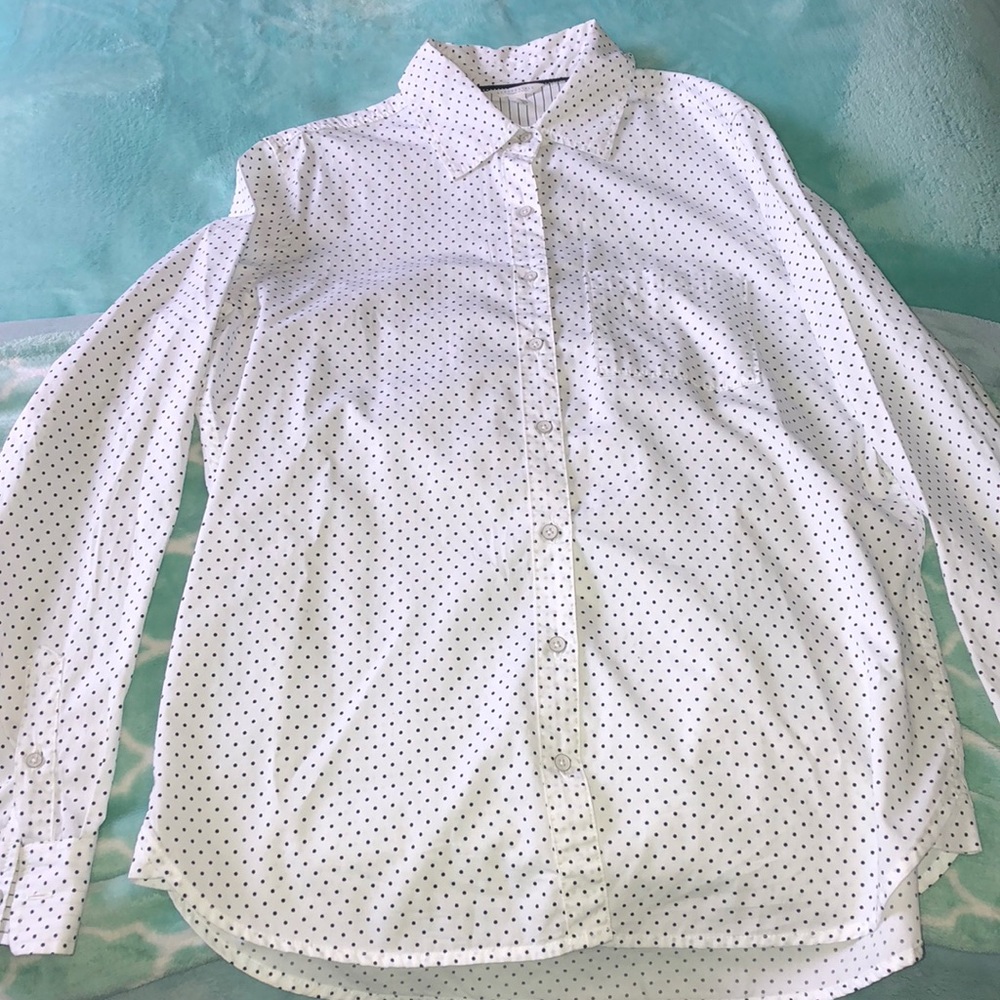 Aeropostale polka dot dress shirt